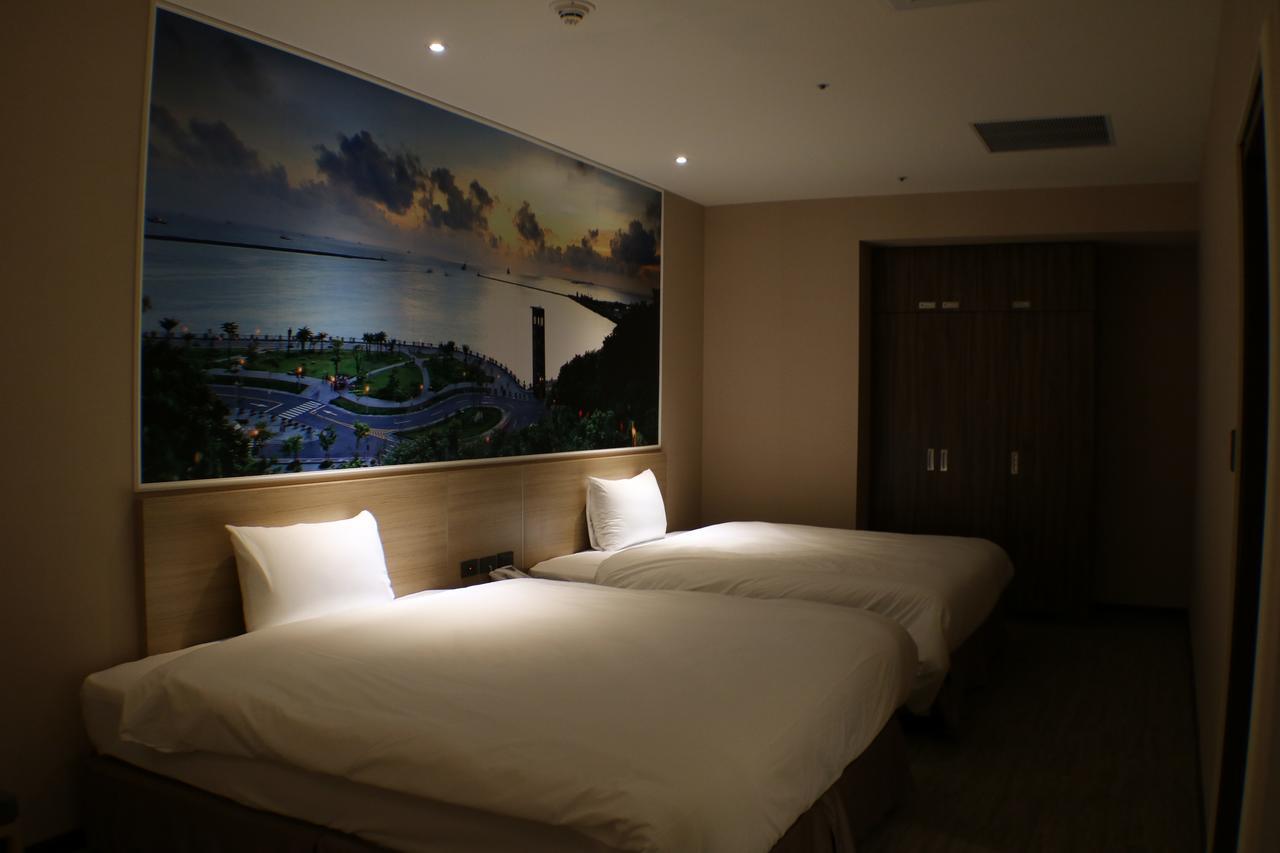 Mingli Hotel Kaohsiung Esterno foto