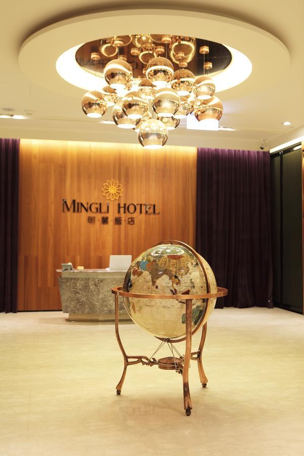 Mingli Hotel Kaohsiung Esterno foto
