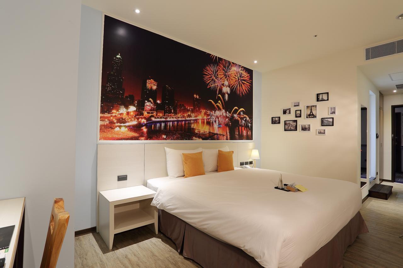 Mingli Hotel Kaohsiung Esterno foto