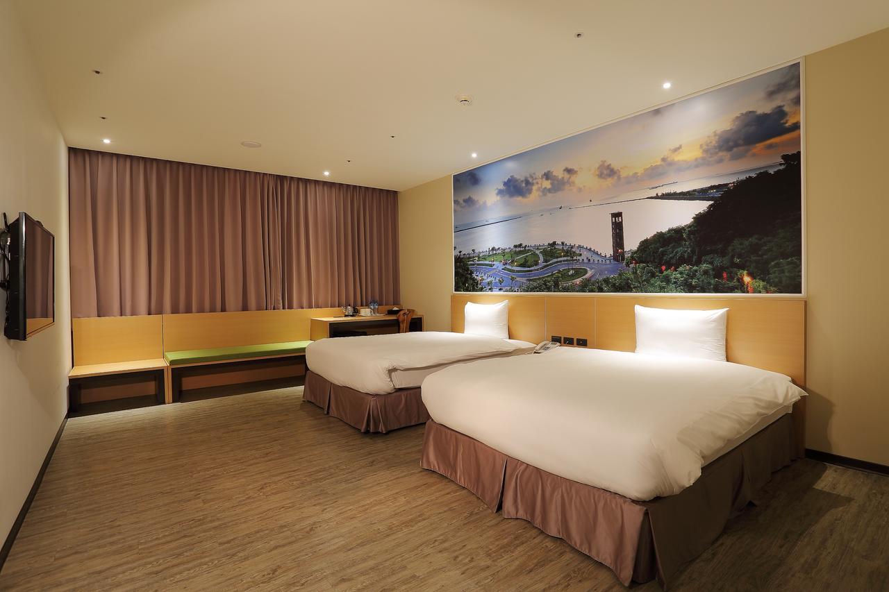 Mingli Hotel Kaohsiung Esterno foto