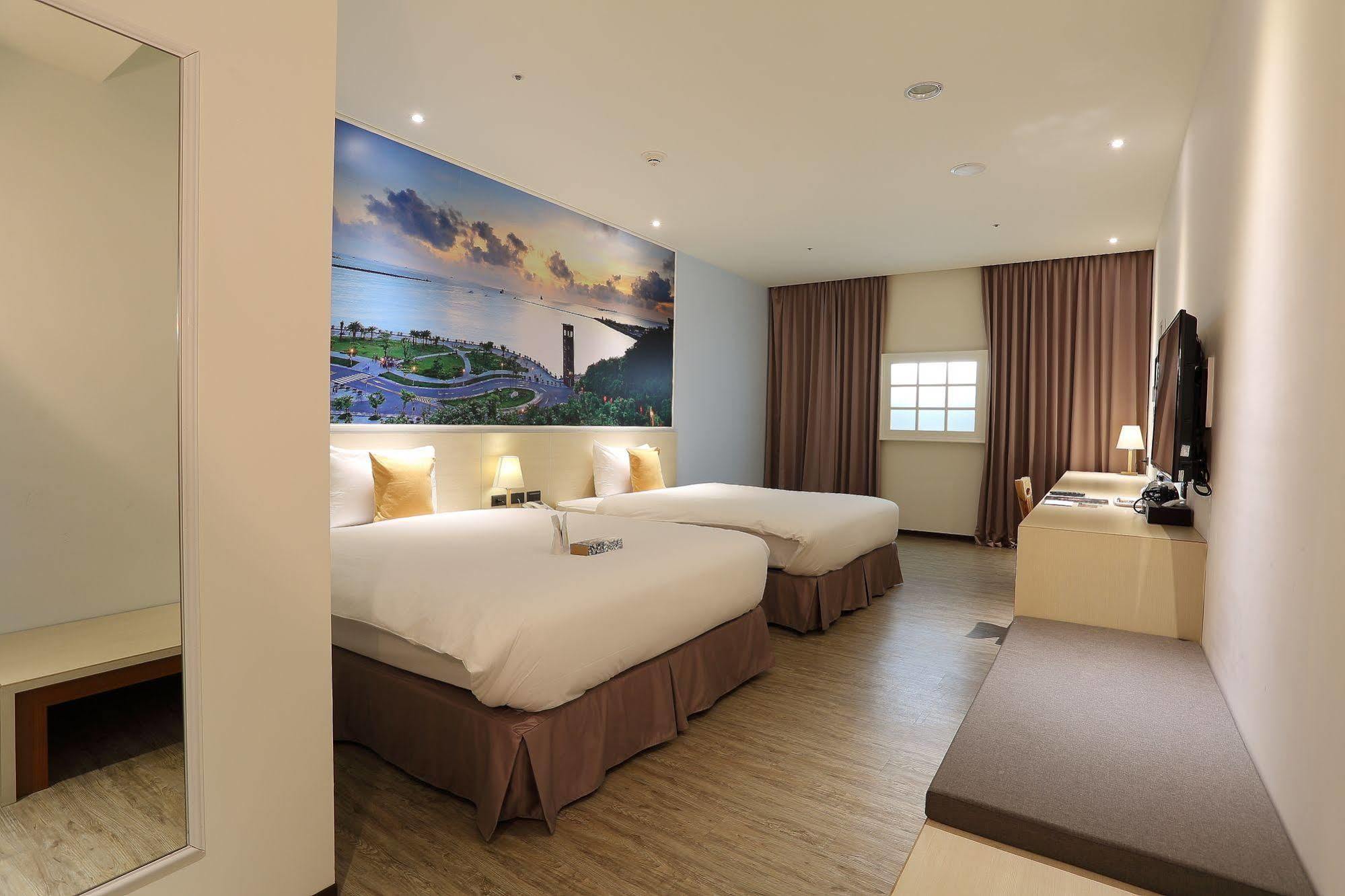Mingli Hotel Kaohsiung Esterno foto
