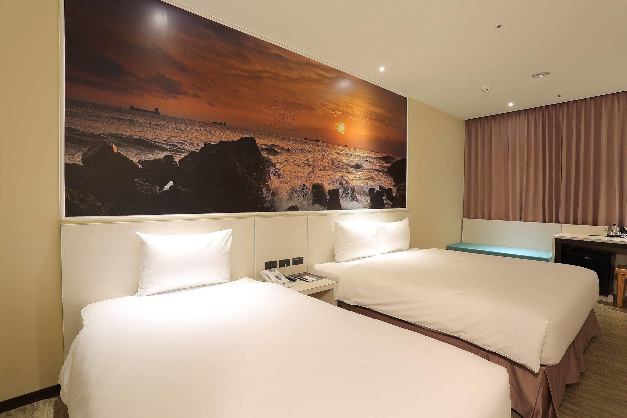 Mingli Hotel Kaohsiung Esterno foto