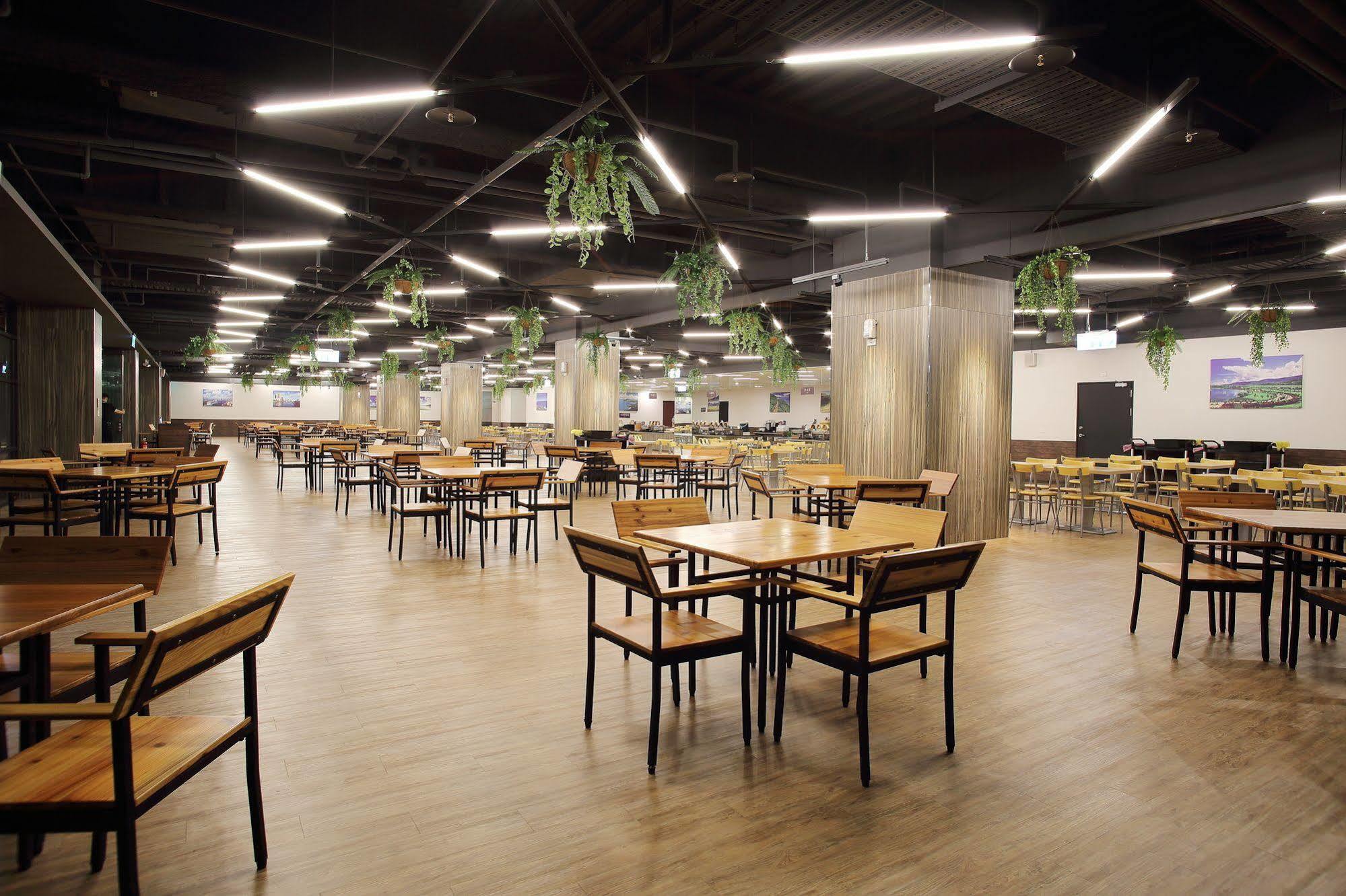 Mingli Hotel Kaohsiung Esterno foto